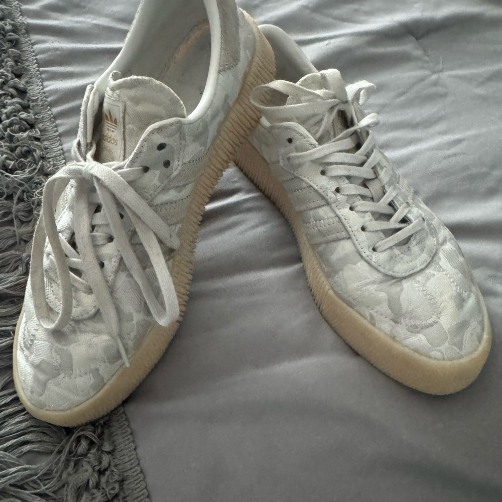 Adidas Women's Camouflage Gray Sneakers